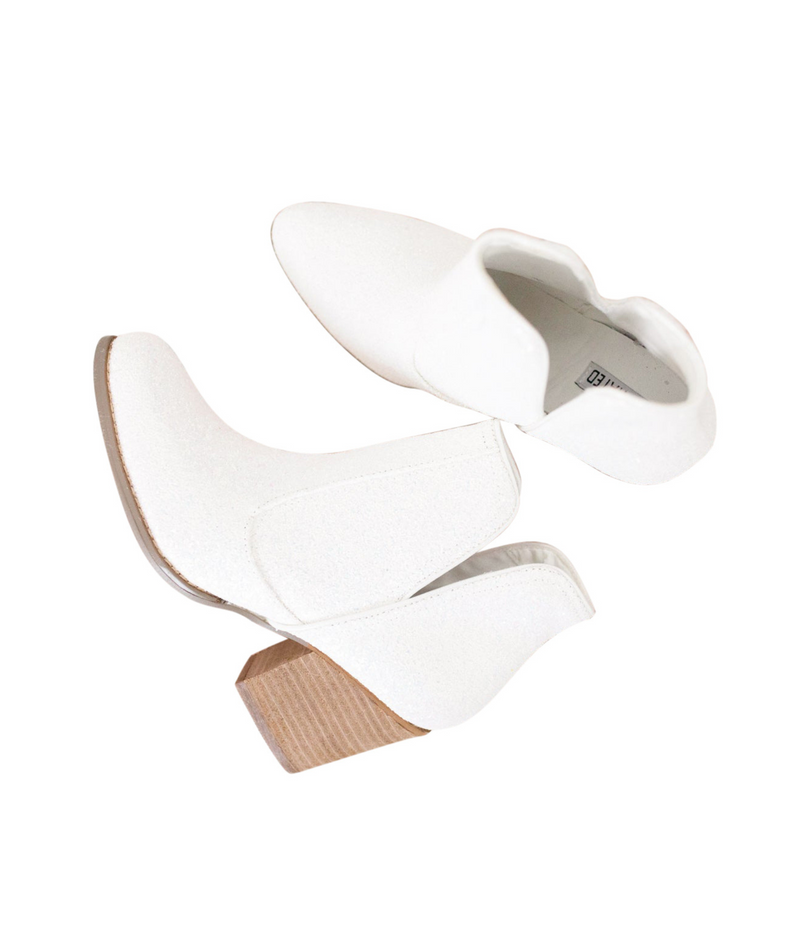 Fiera Booties in White