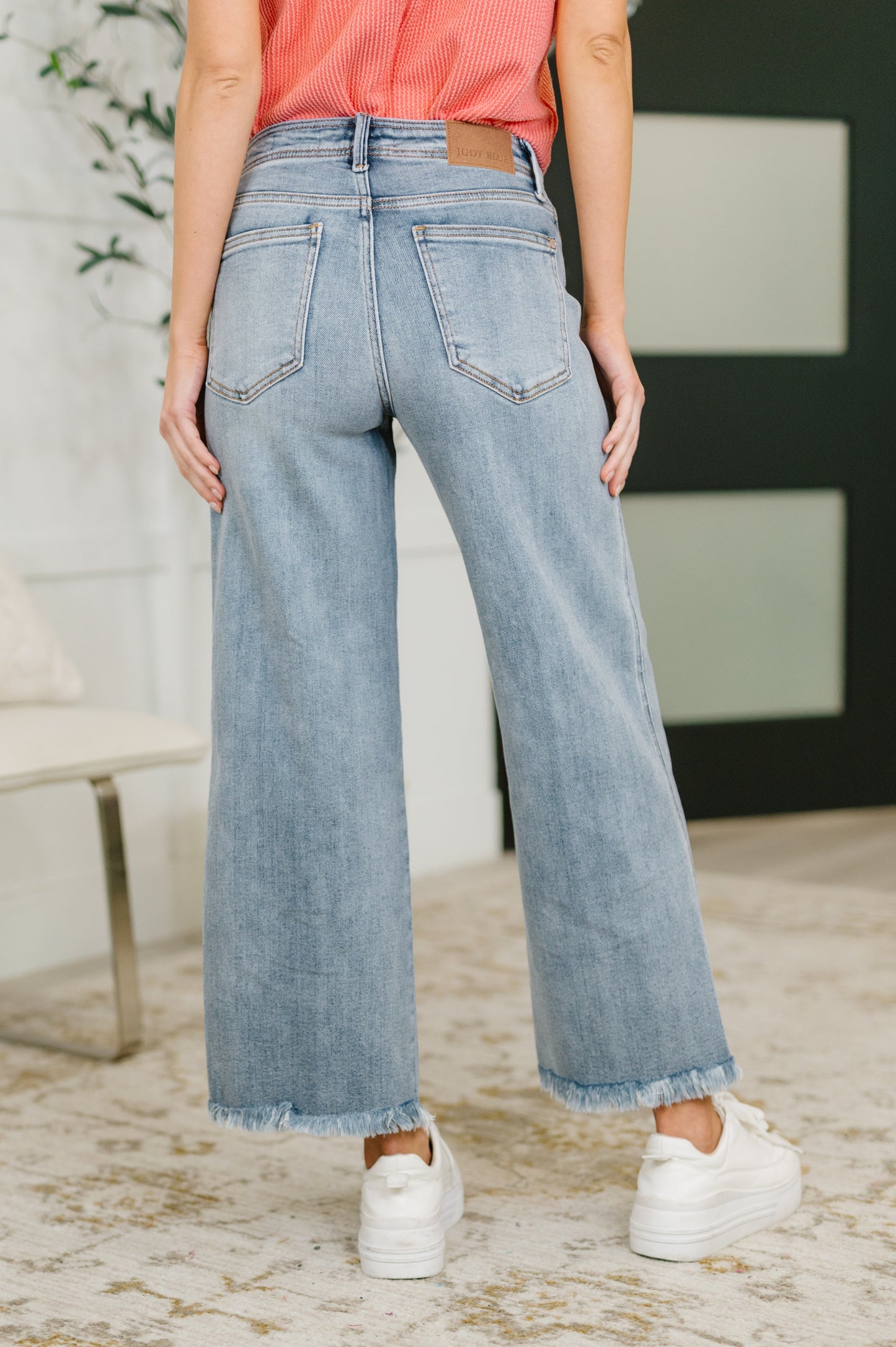 Mary Mid Rise Ankle Wide Leg + Hollywood WB + Fray Hem